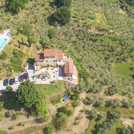 B&B Hotel La Piana Farm stay Borgo a Buggiano