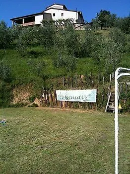 B&B Hotel La Piana Farm stay Borgo a Buggiano
