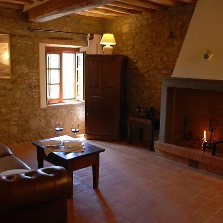 B&B Hotel La Piana Farm stay