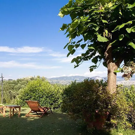 B&B Hotel La Piana Farm stay