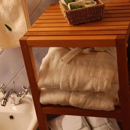 B&B Hotel La Piana Farm stay Borgo a Buggiano